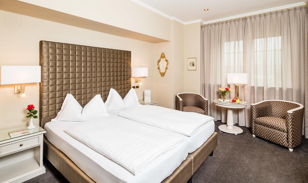 Double Room with Mountain View,1269551920:JPEG