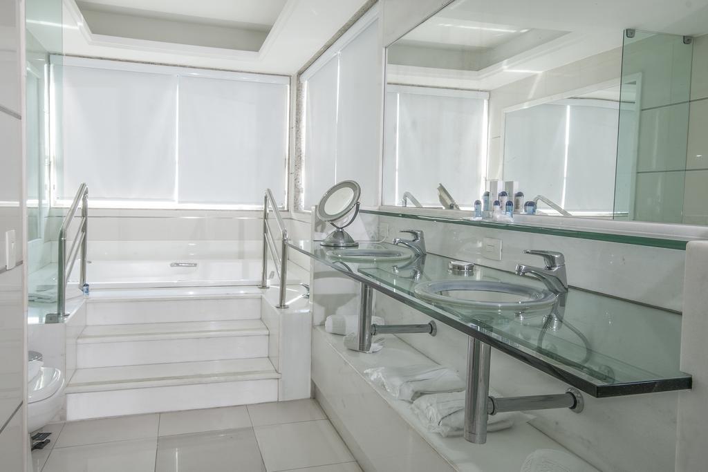 Suite (2 Adults)