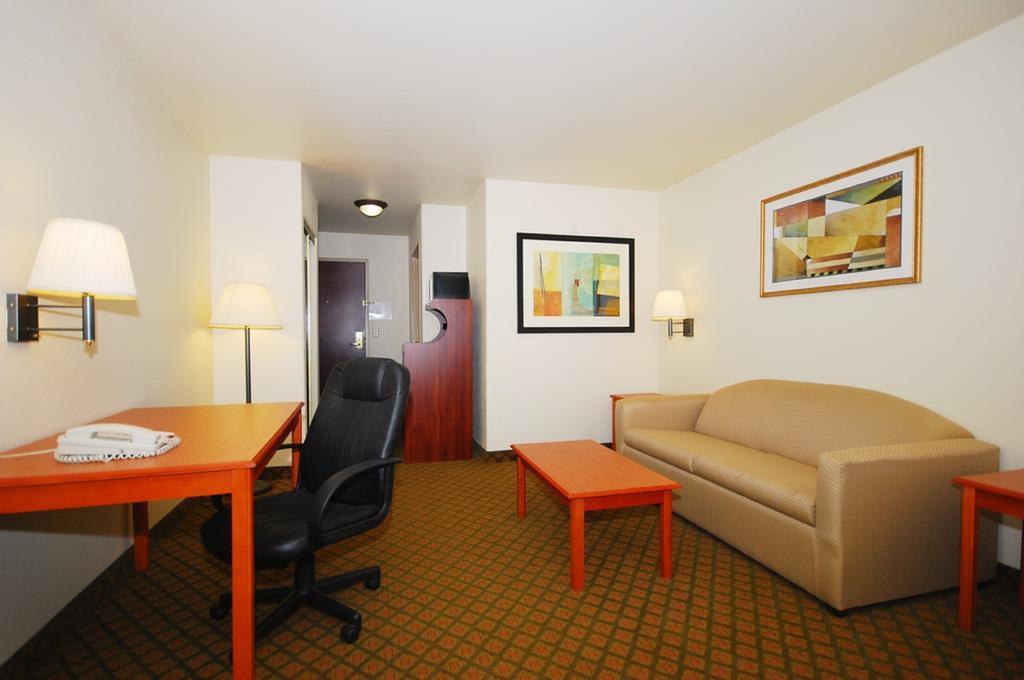 King Room - Non-Smoking