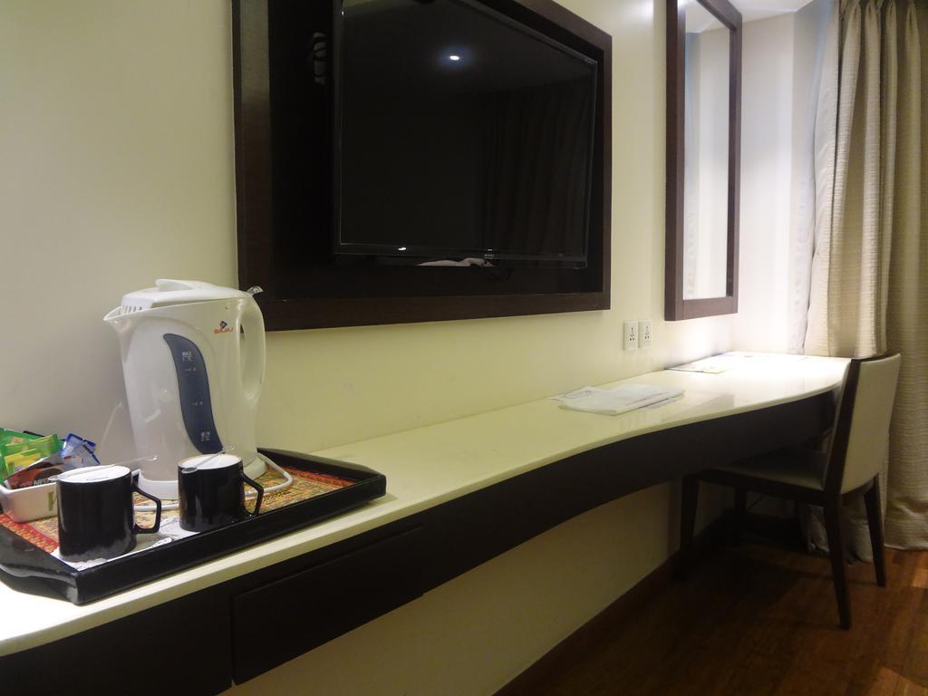 Club Room with Complimentary Upgrade(Subject to Availability) and 20% Discount on Food and Beverage