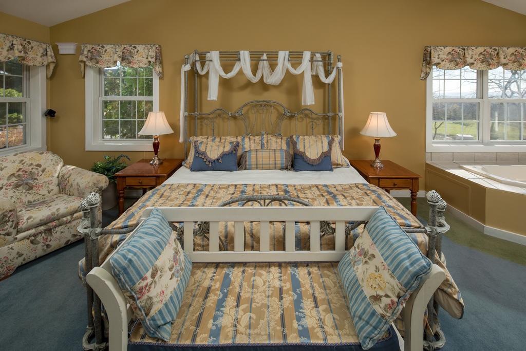 One-Bedroom Cottage