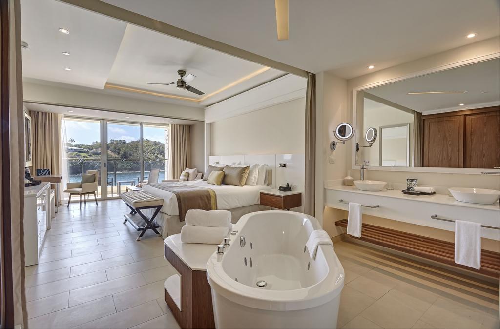 Luxury Junior Suite Ocean View