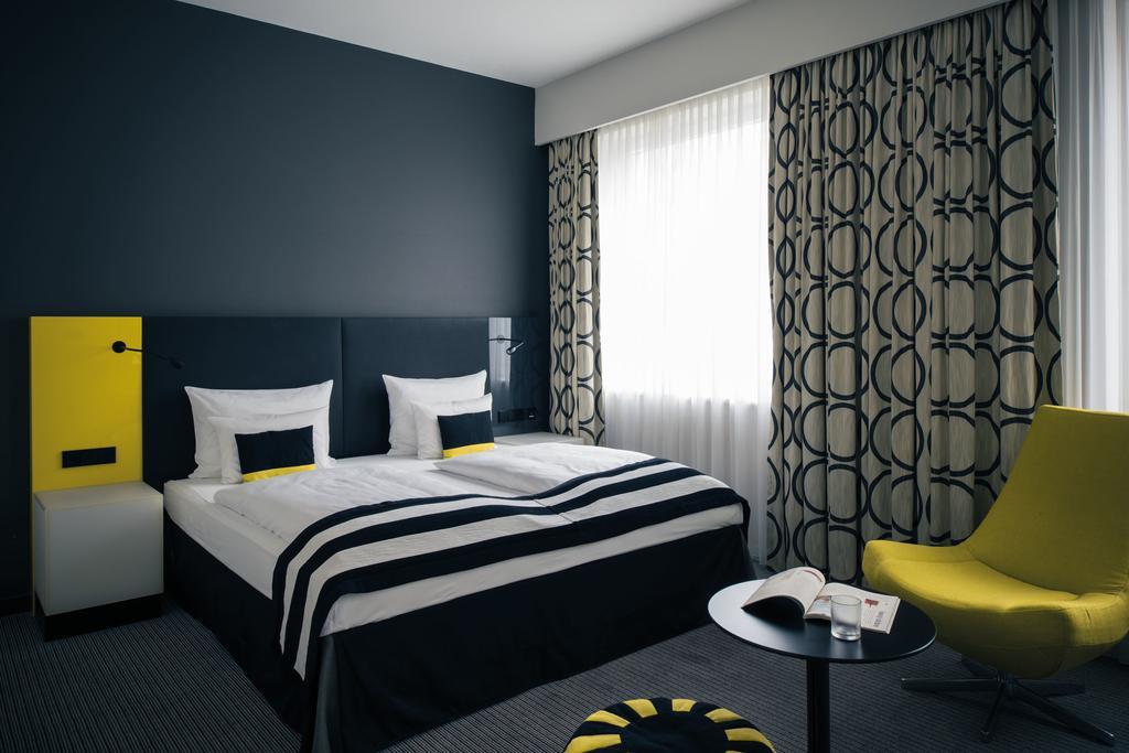 Zimmer mit Kingsize-Bett, barrierefrei
