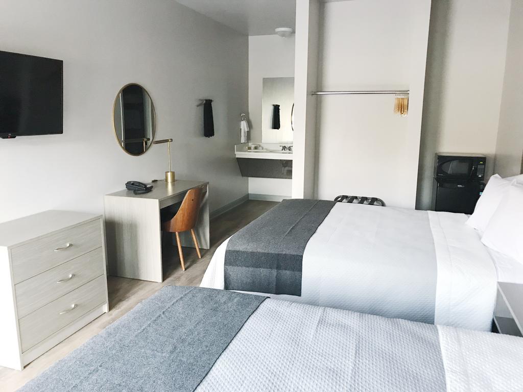 Queen Room with Two Queen Beds