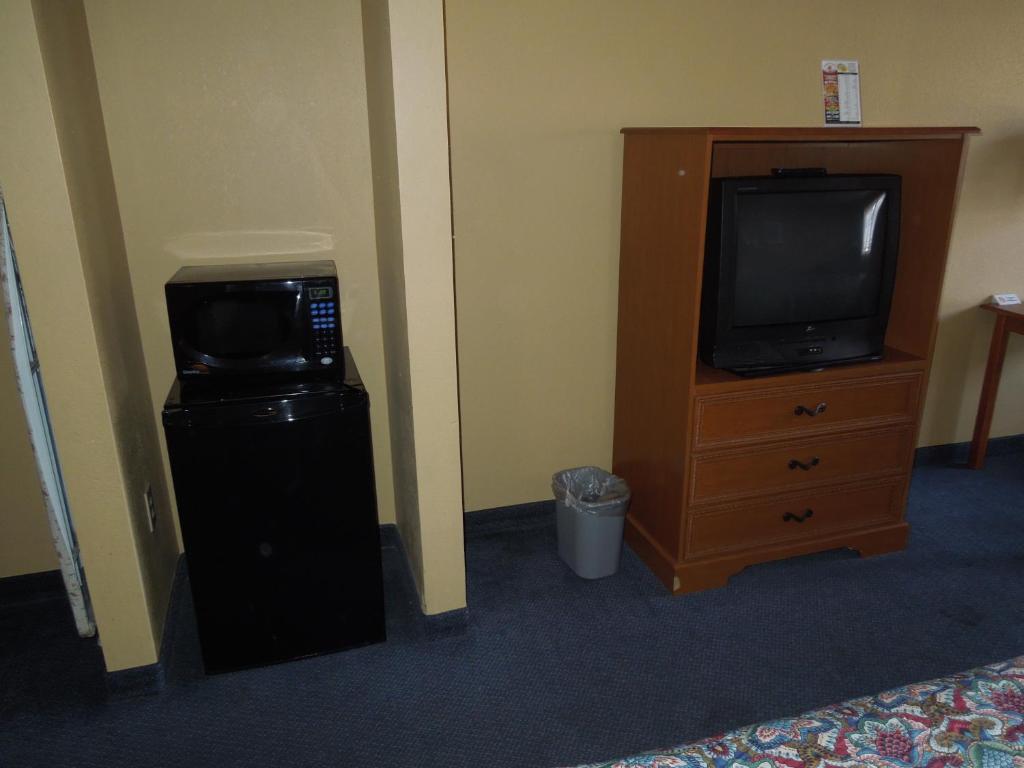 King Room - Non-Smoking