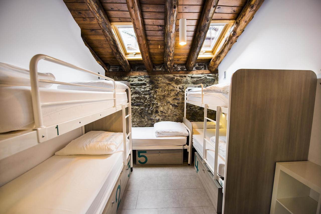 Single Bed 6-Bed Dormitory Room,633089247:JPEG