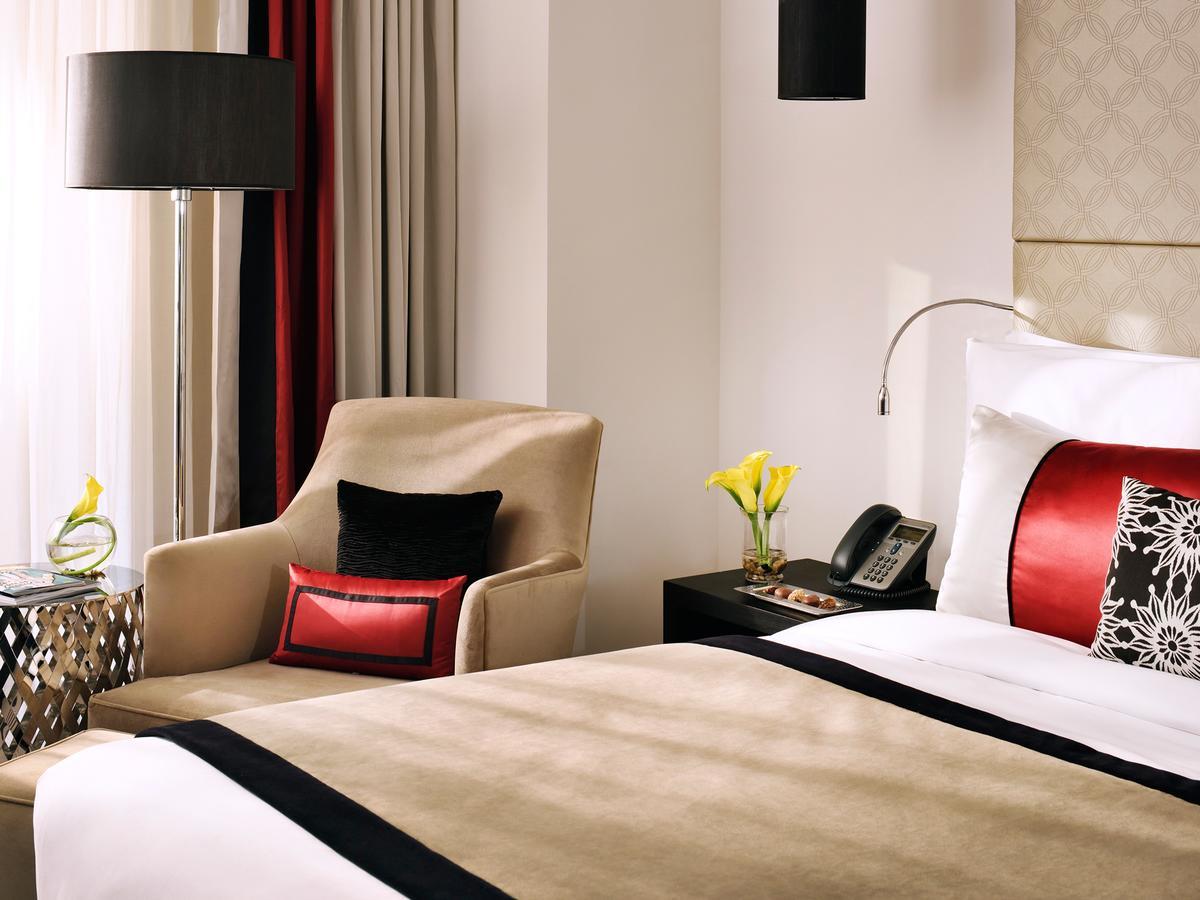Grand King Room with City View - Non-Smoking