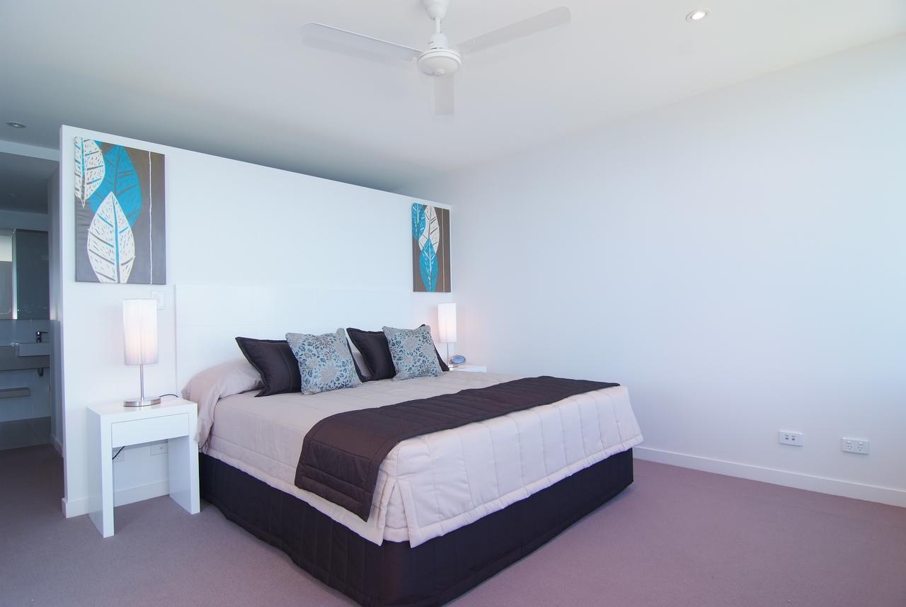 One Bedroom Ocean View Apartment