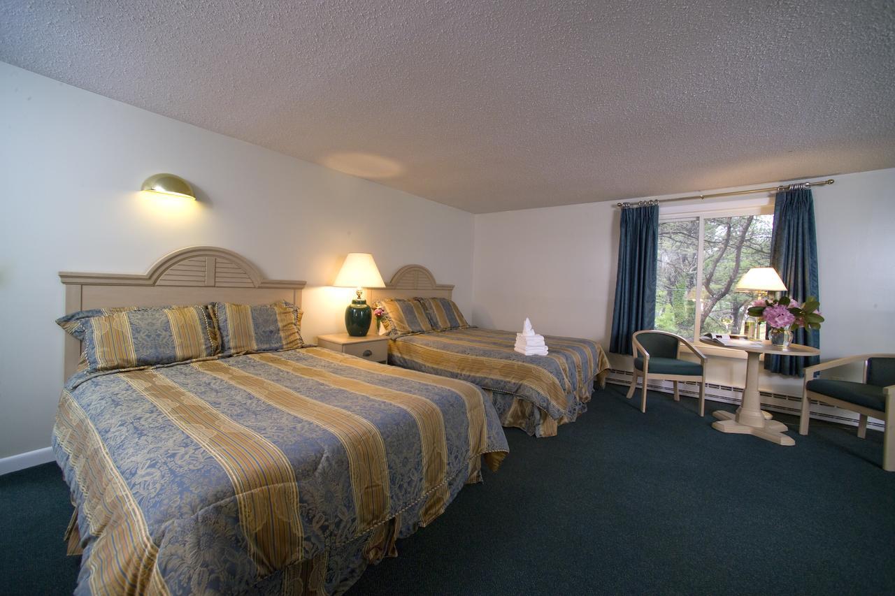 Queen Room with Two Queen Beds