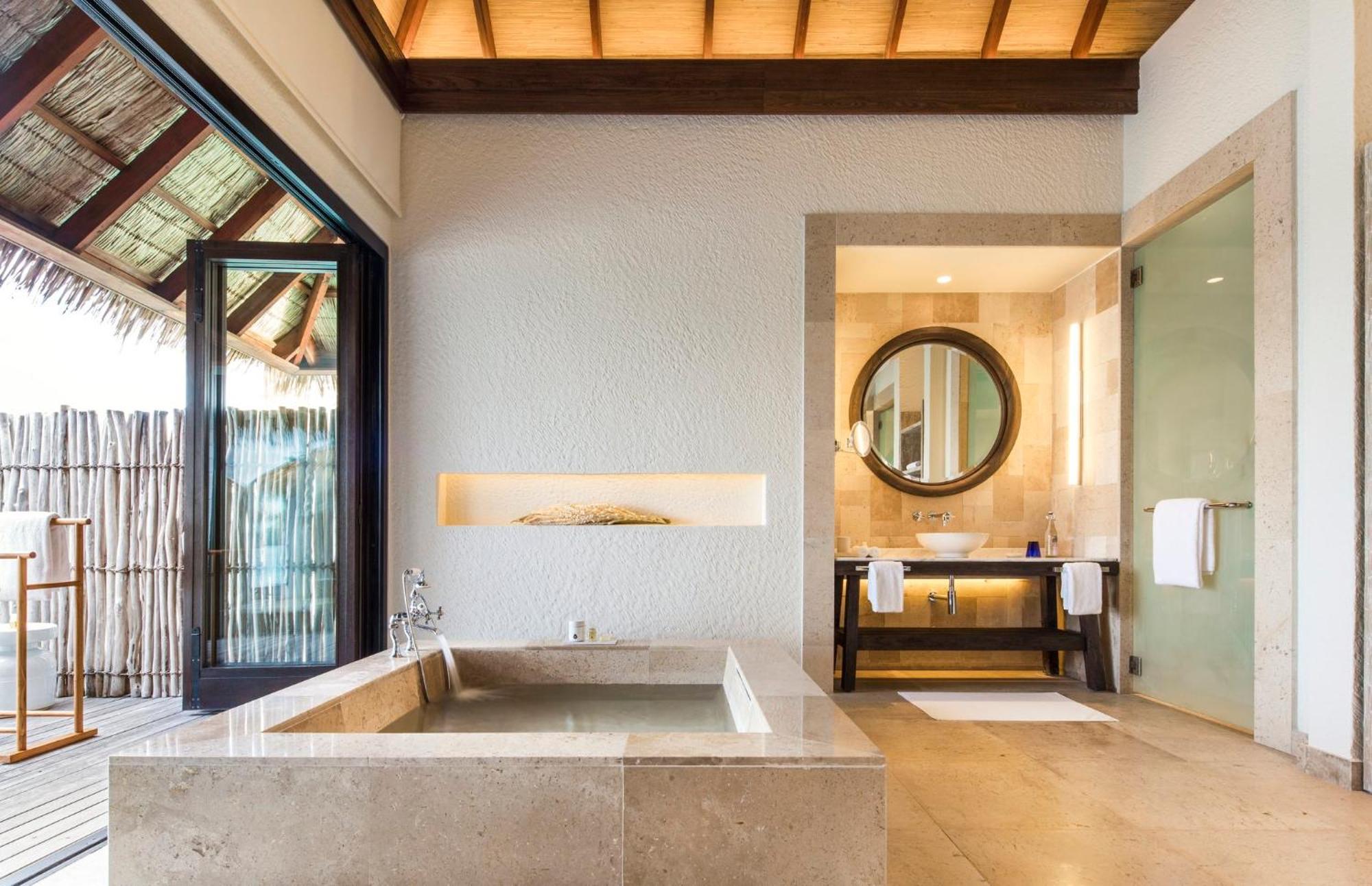 Suite Sur l'Eau avec Piscine Privée