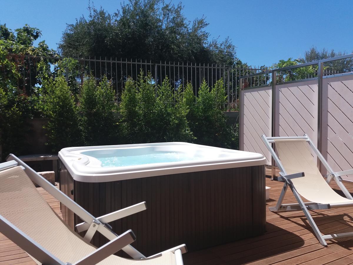 Junior Suite Hot Tub