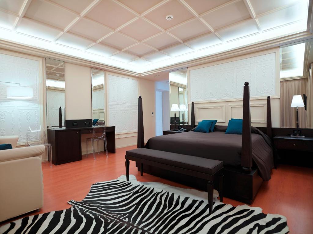 Junior Suite Superior con Vista Lago (2 Adulti)