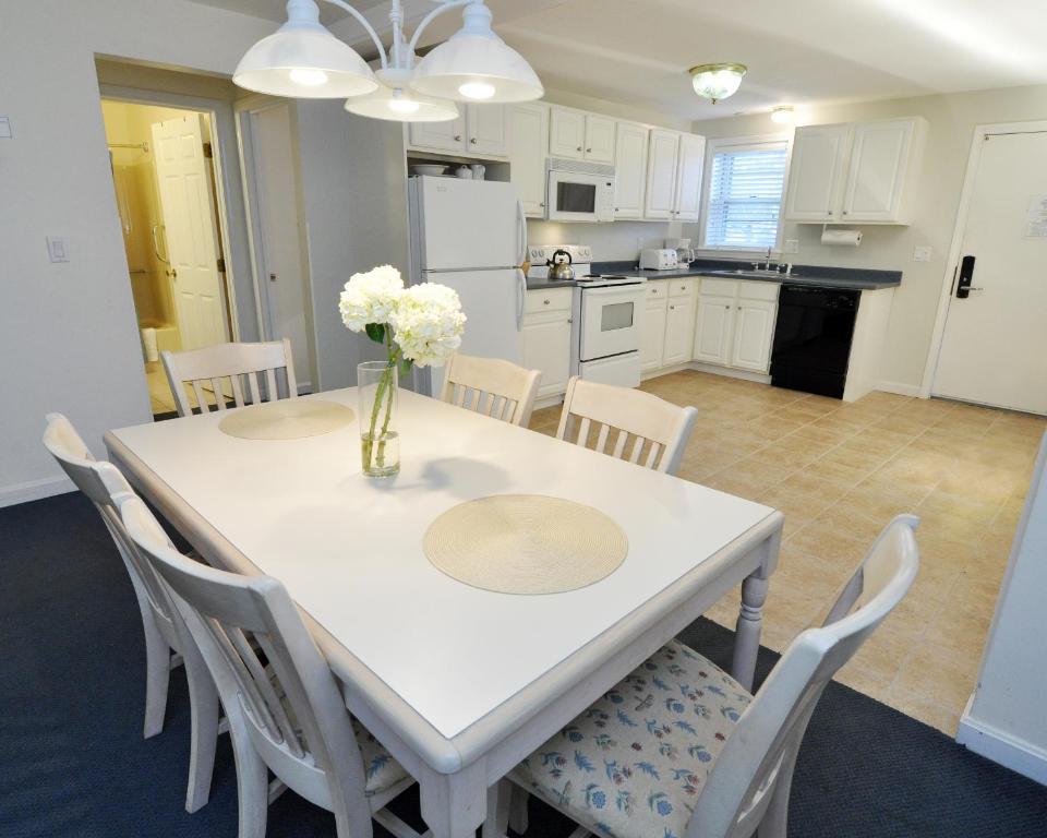 Two-Bedroom Suite