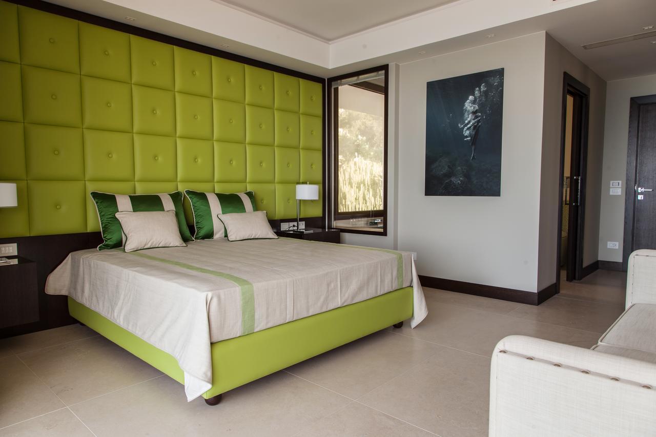 Deluxe Charme Double Room with Hot Tub and Sea View