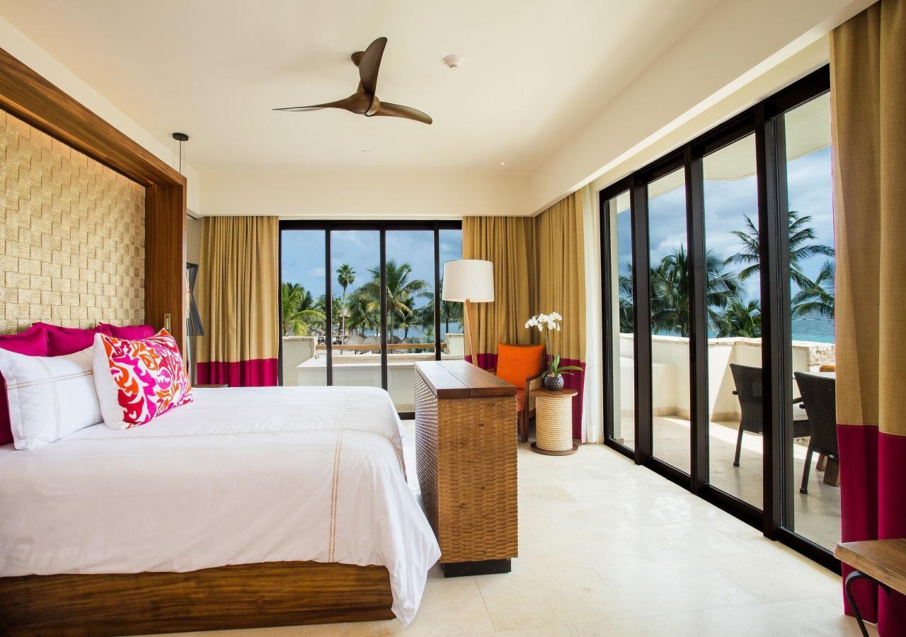 Romance Master Suite Ocean View,690817293:JPEG