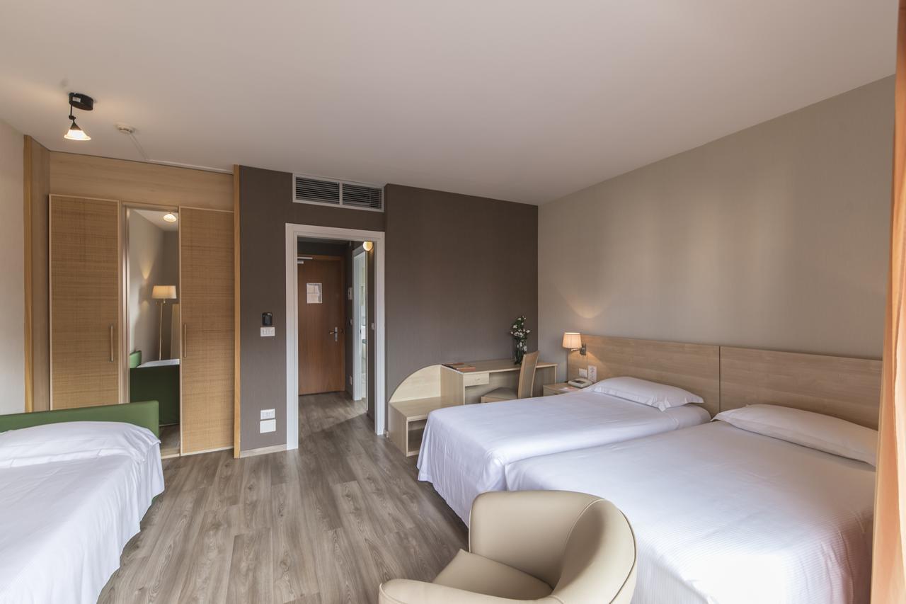 Standard Triple Room,632451090:JPEG