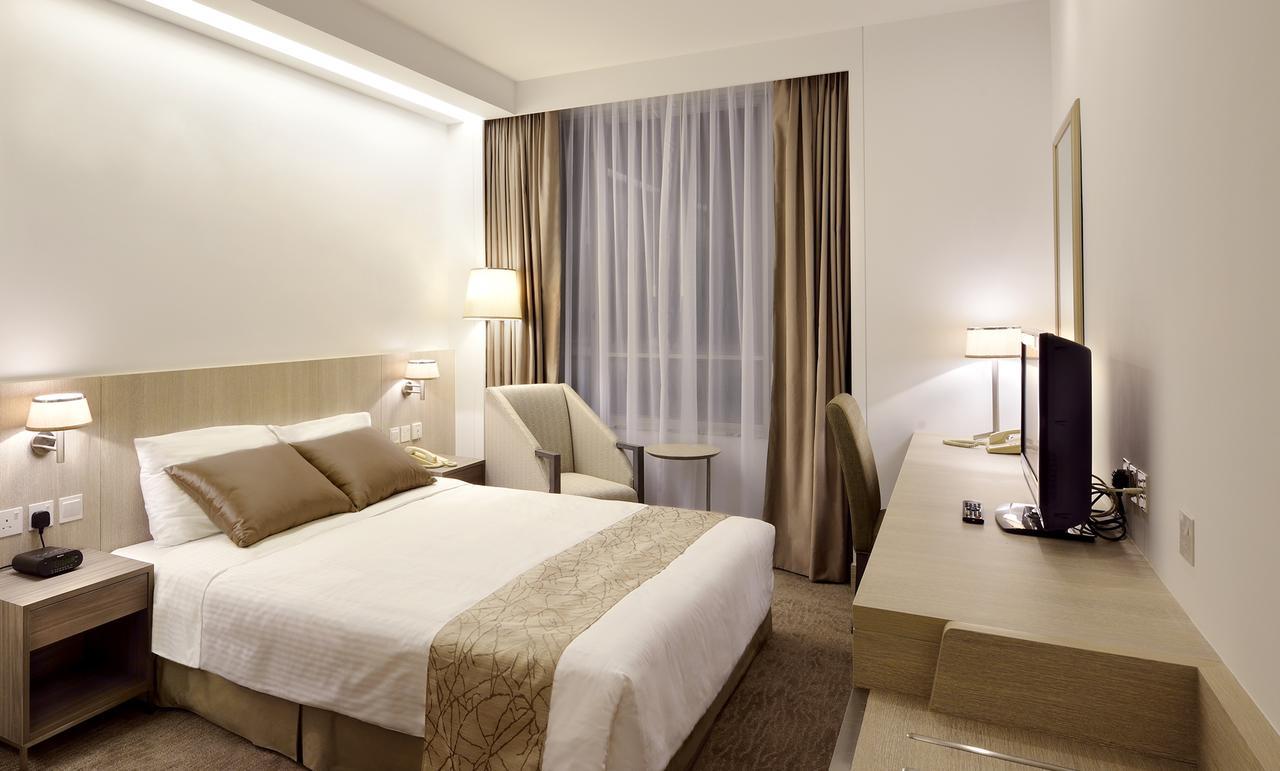 Standard Queen or Twin Room