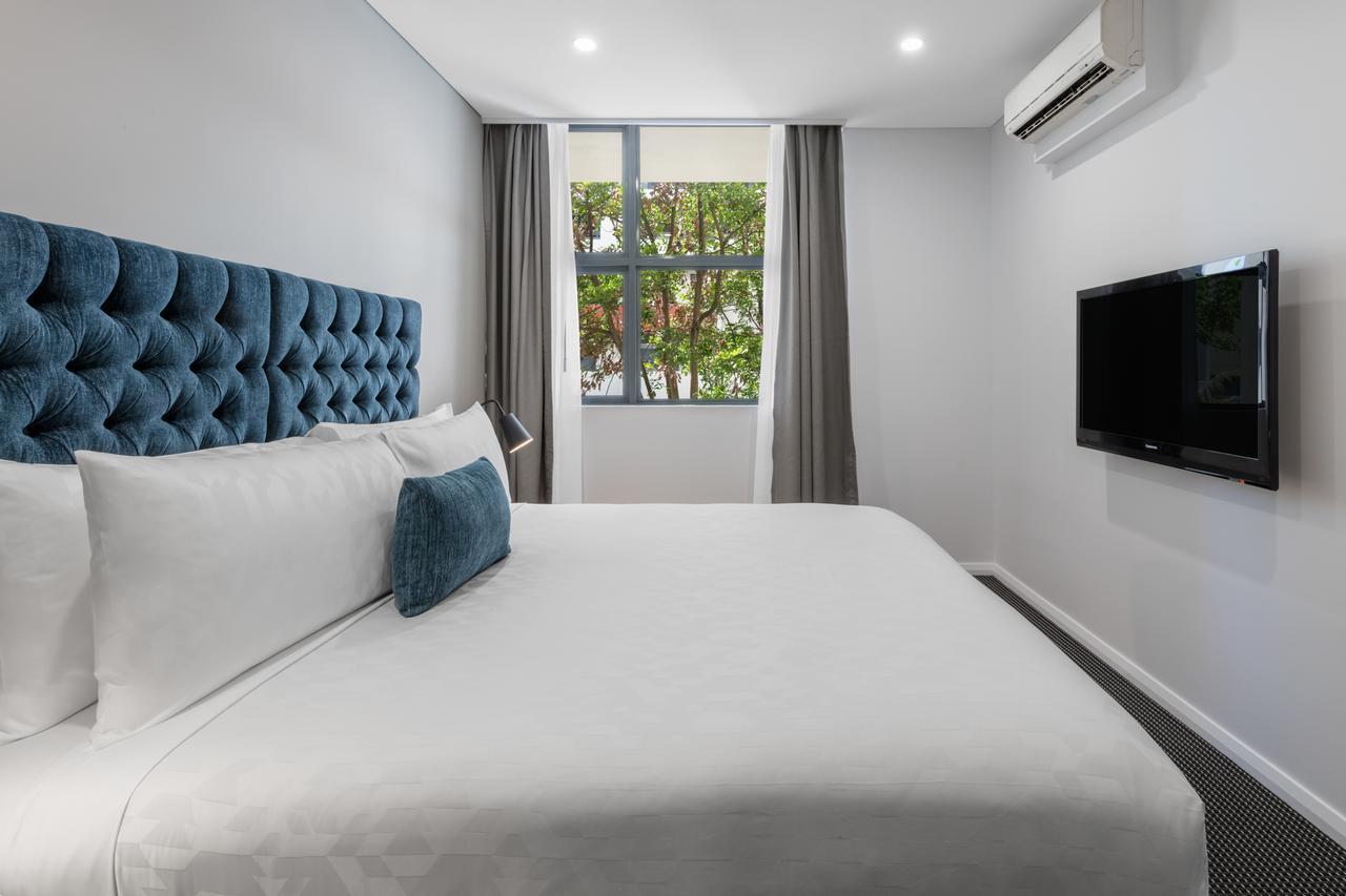 One Bedroom Modern Suite