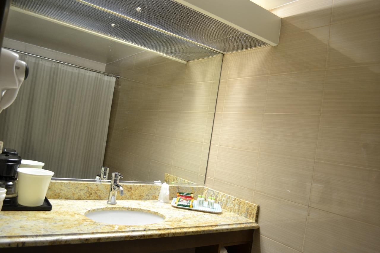 Luxury King Room