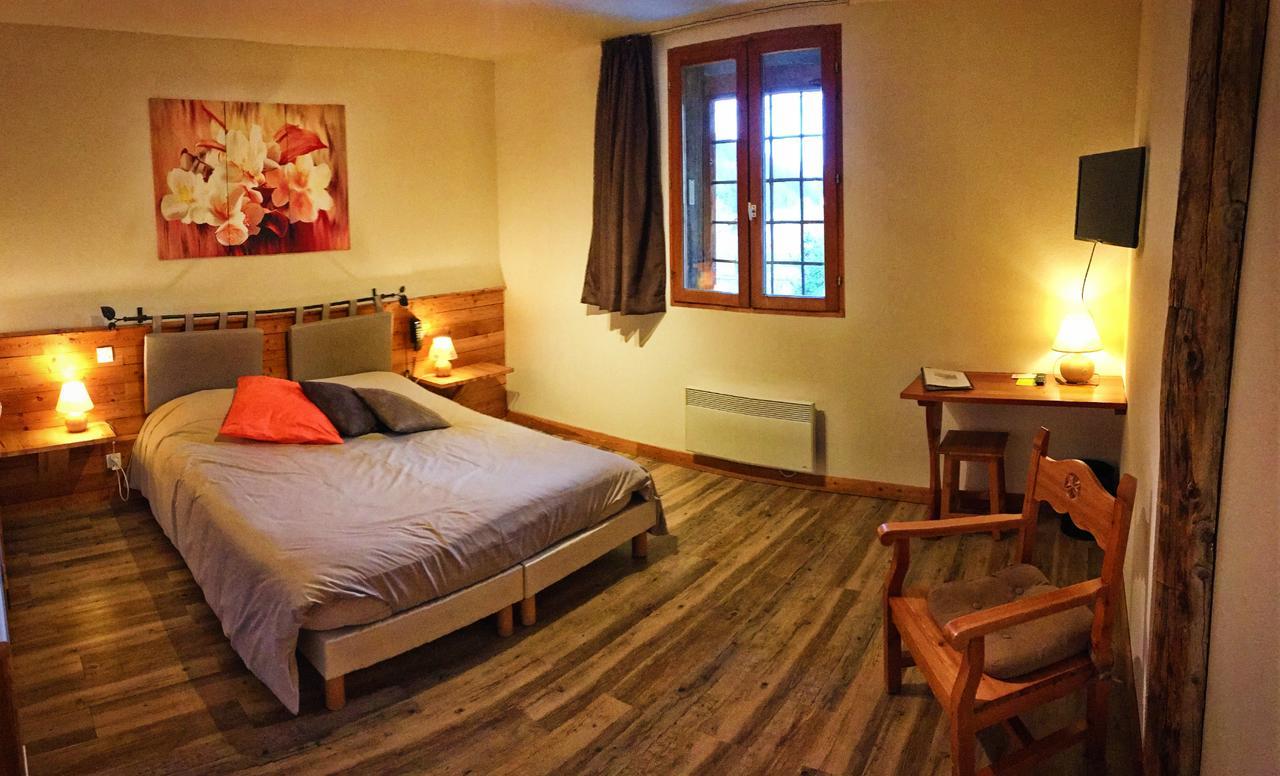 Small Double Room,908435884:JPEG