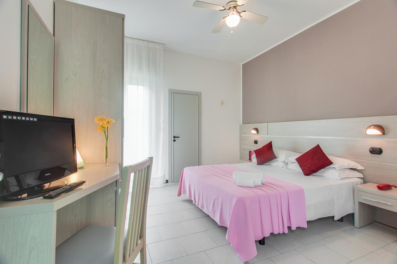 Double or Twin Room,1636774985:JPEG