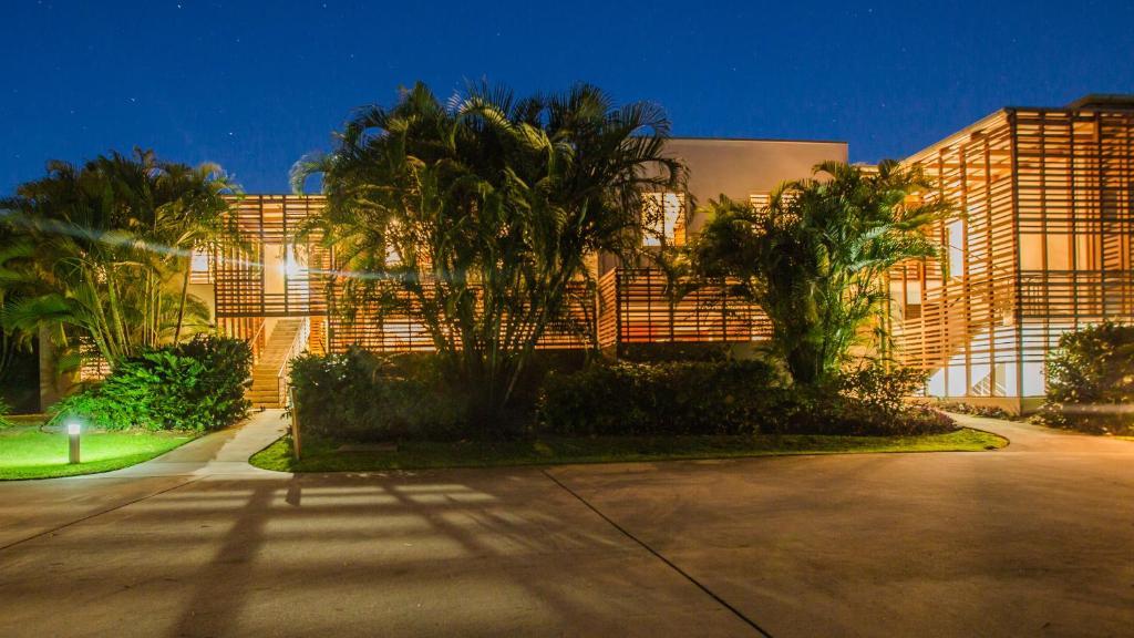 Two Bedroom Beach Home Apartment