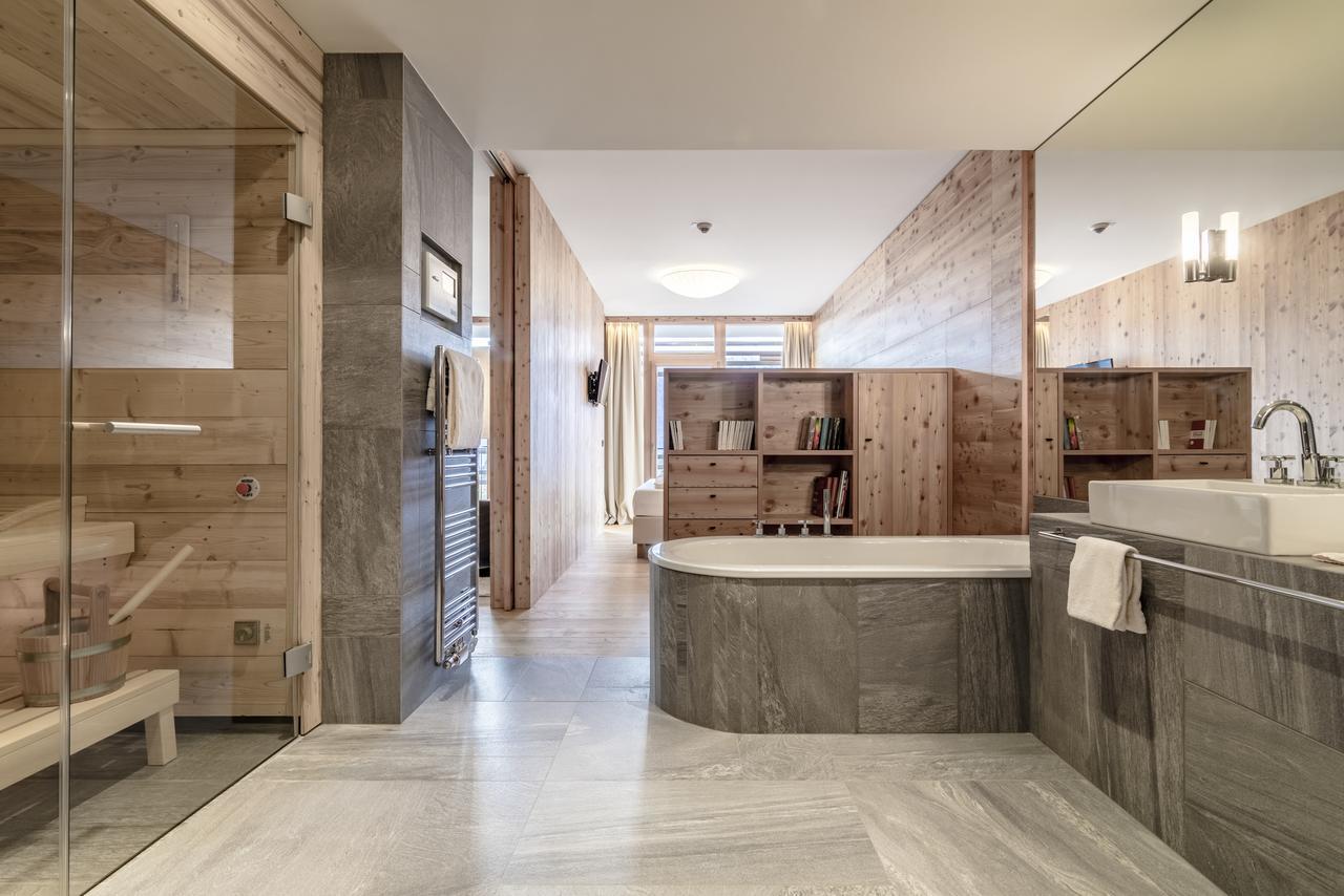 Suite Luxury con Balcone e Sauna