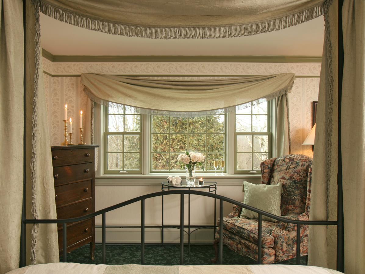 Queen Room Fireplace