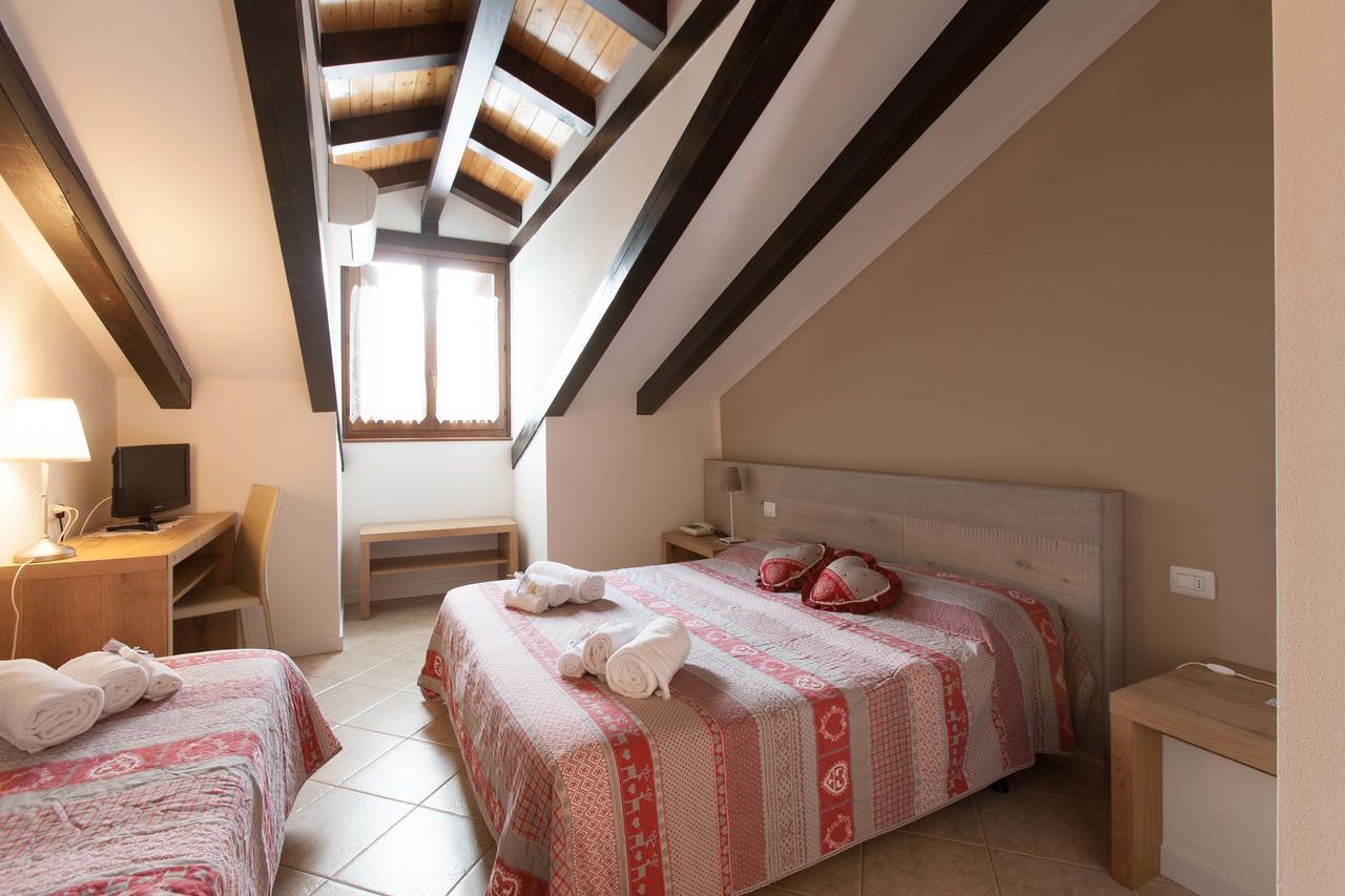 Triple Room Spa Access,1334027870:JPEG