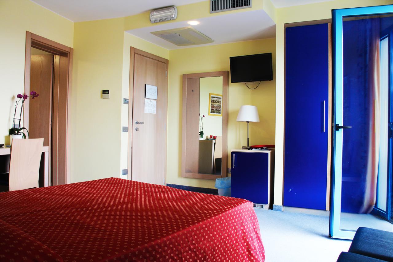Double or Twin Room,666161487:JPEG