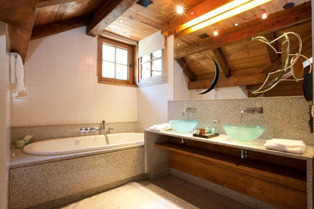 Prestige Double or Twin Room with Fireplace - La Ferme