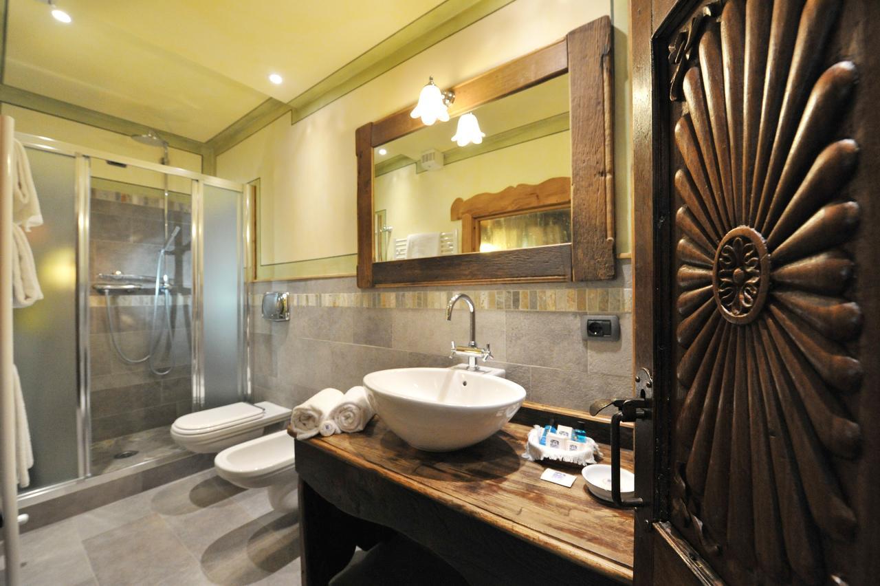 Junior Suite with Spa Access