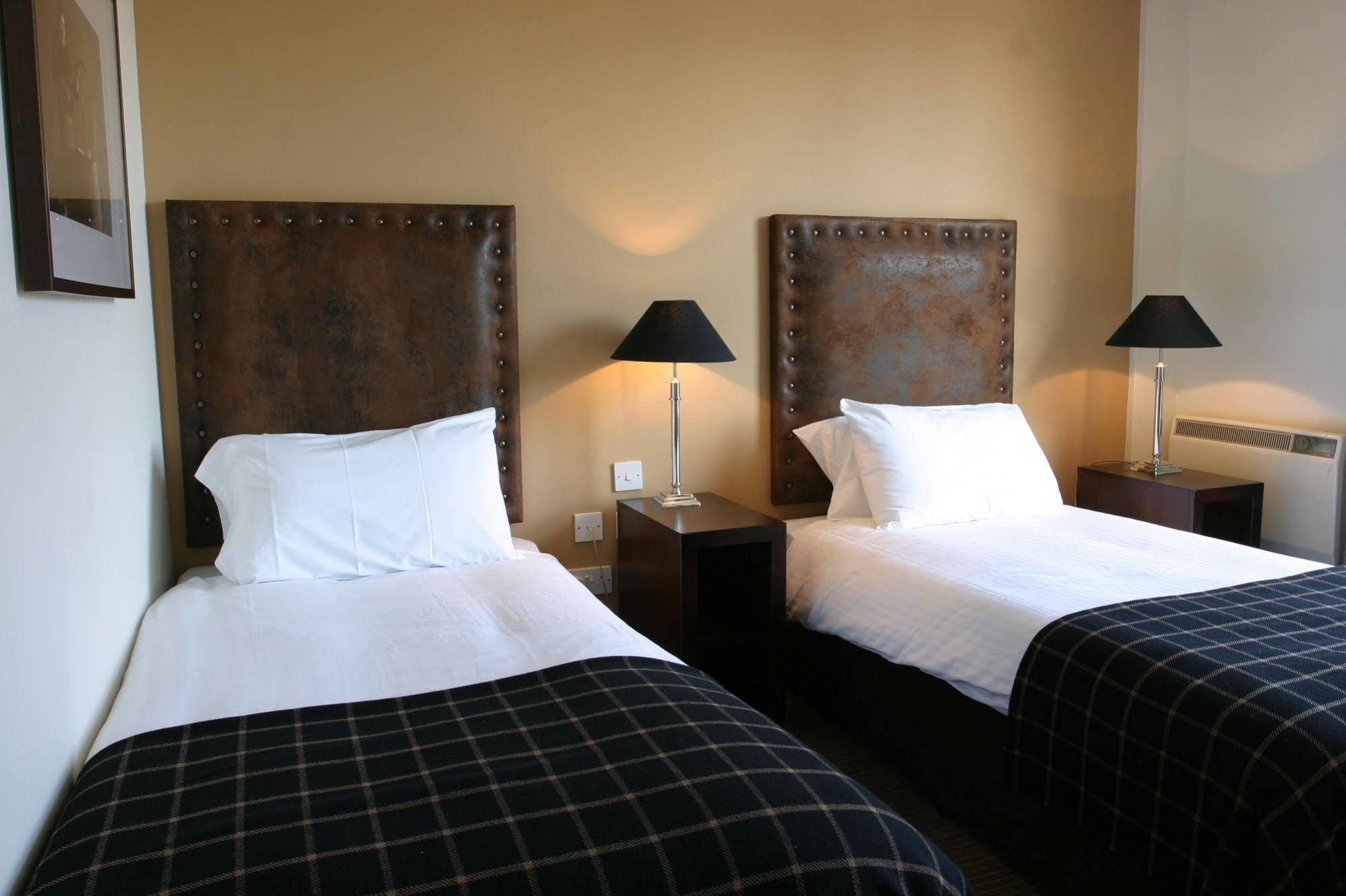 Standard Double or Twin Room,737200984:JPEG