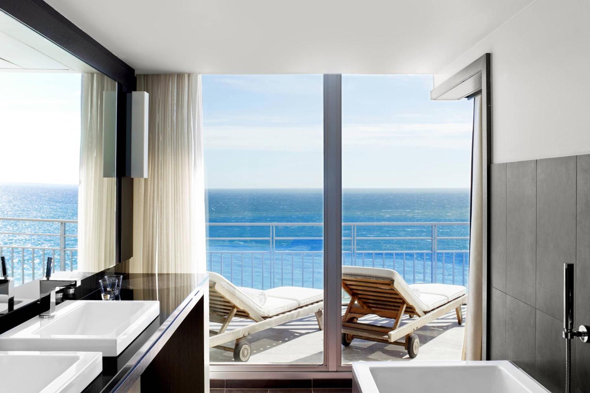 Junior Suite Sea View King bed,1356361307:JPEG