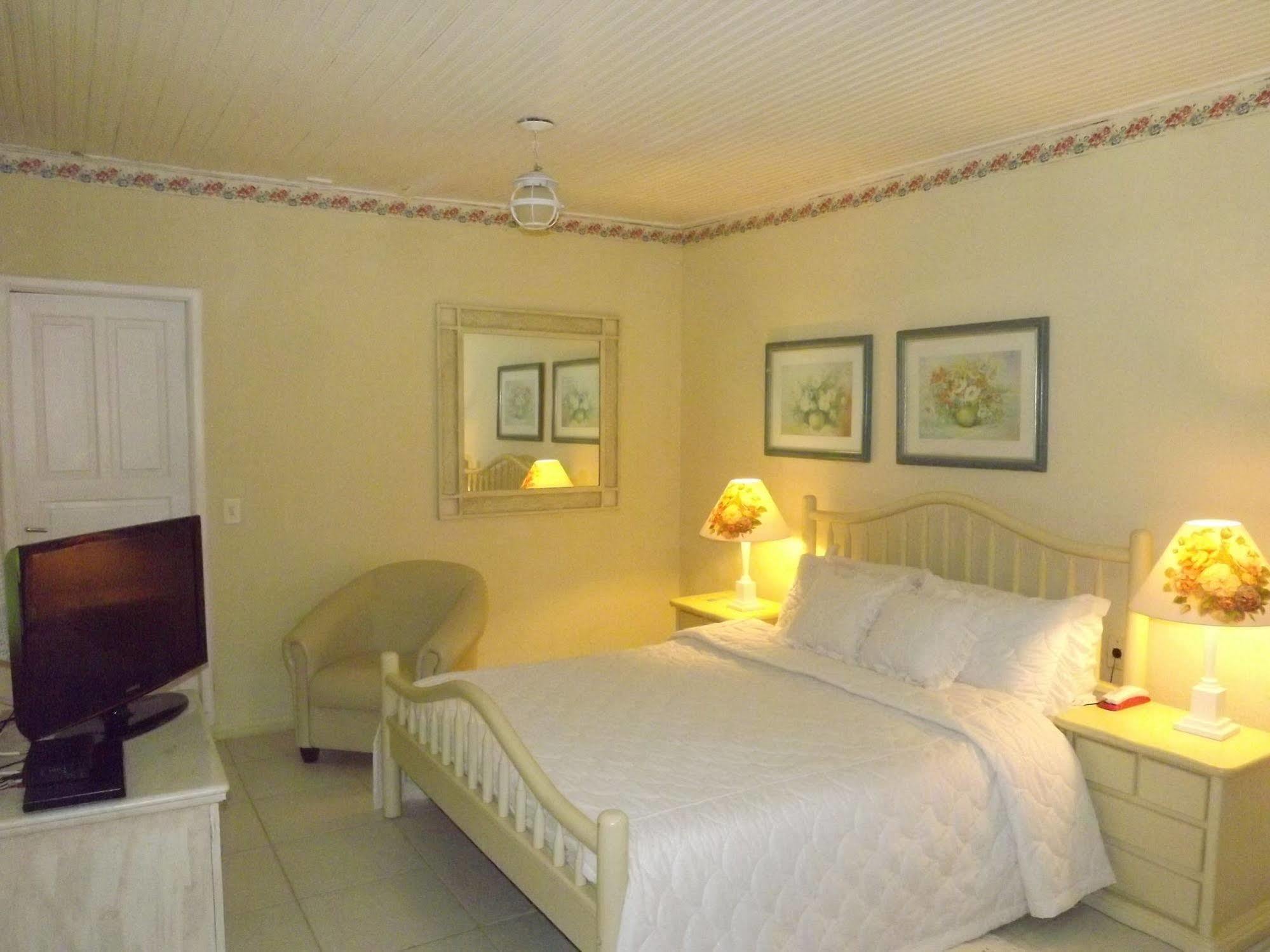Apartamento com Varanda (2 Adultos)