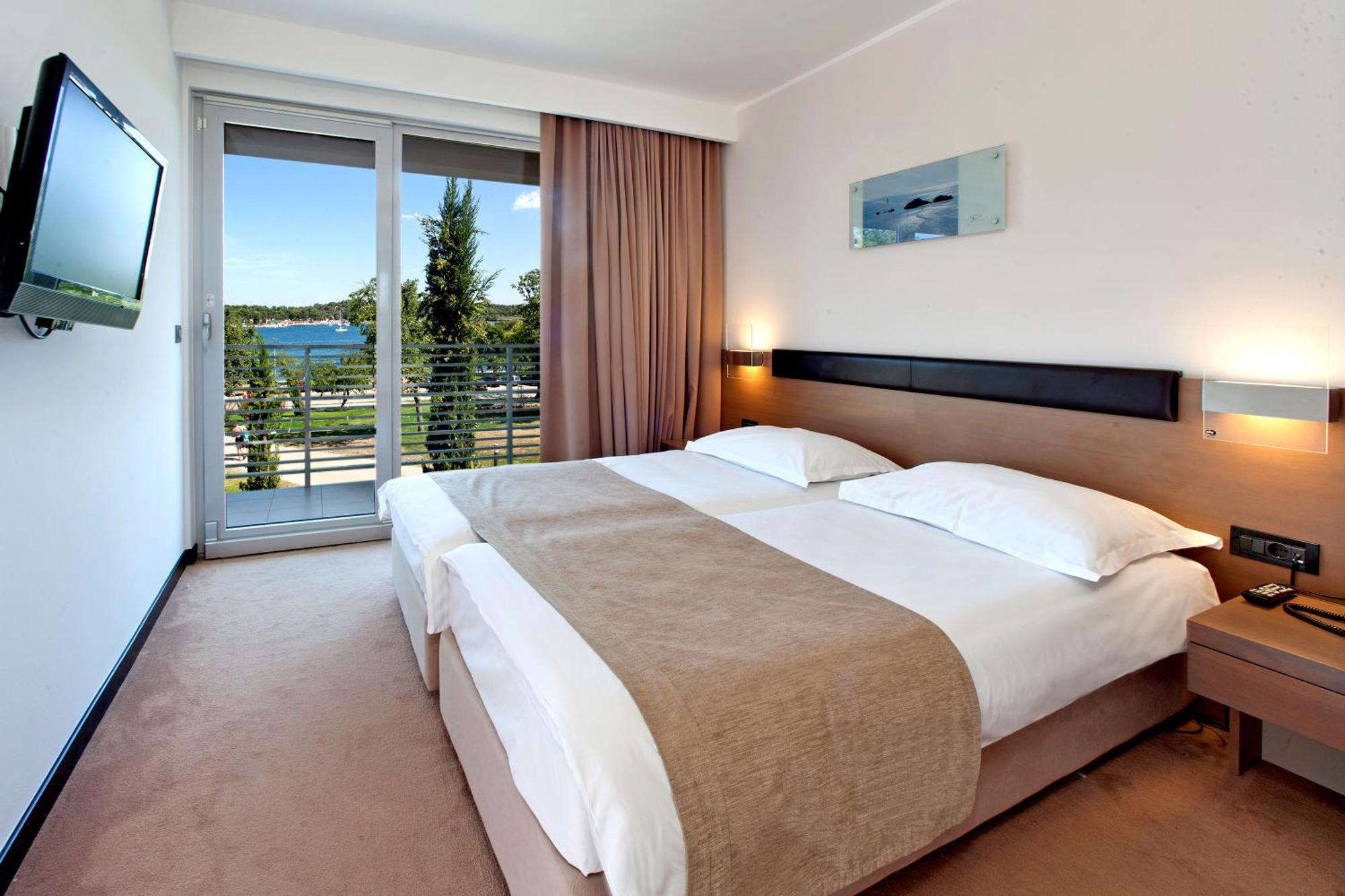 Premium Room with Balcony and Sea View