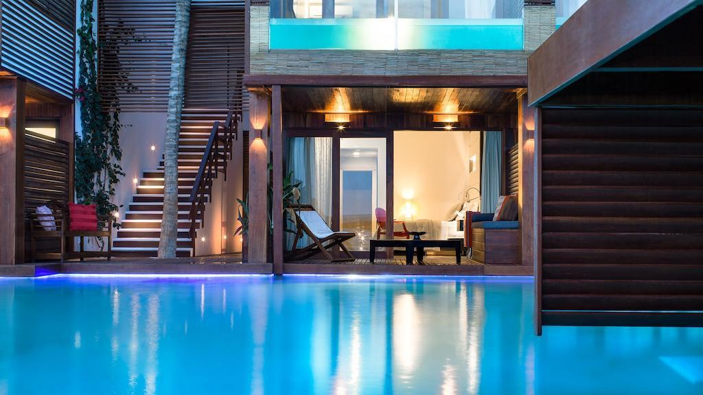 Quarto com Acesso à Piscina - Térreo