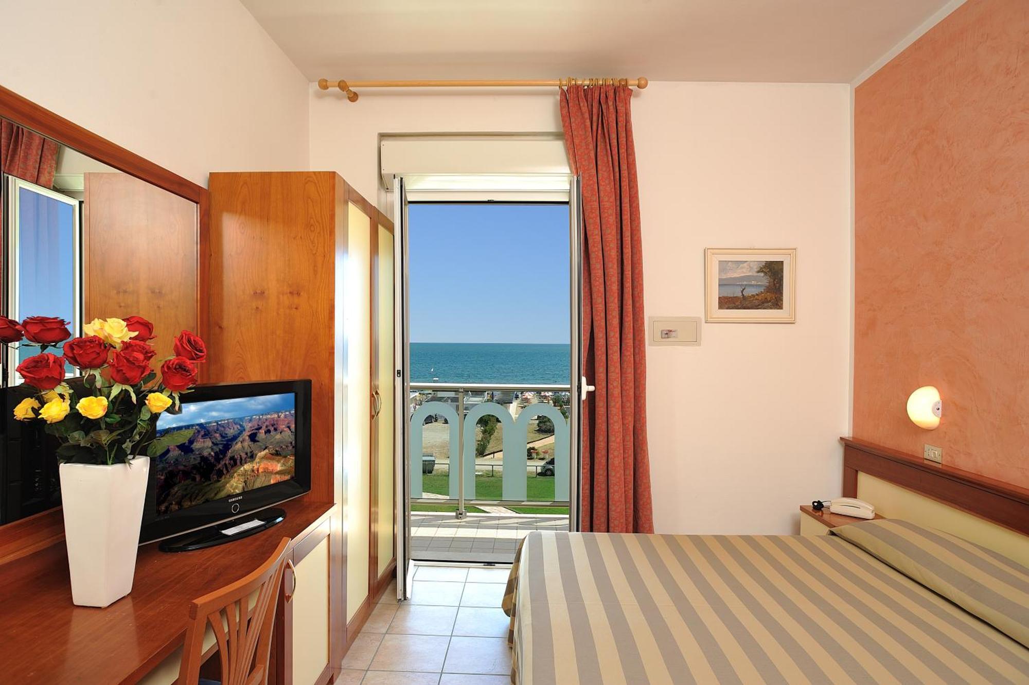 Double or Twin Room Sea View,1146890308:JPEG