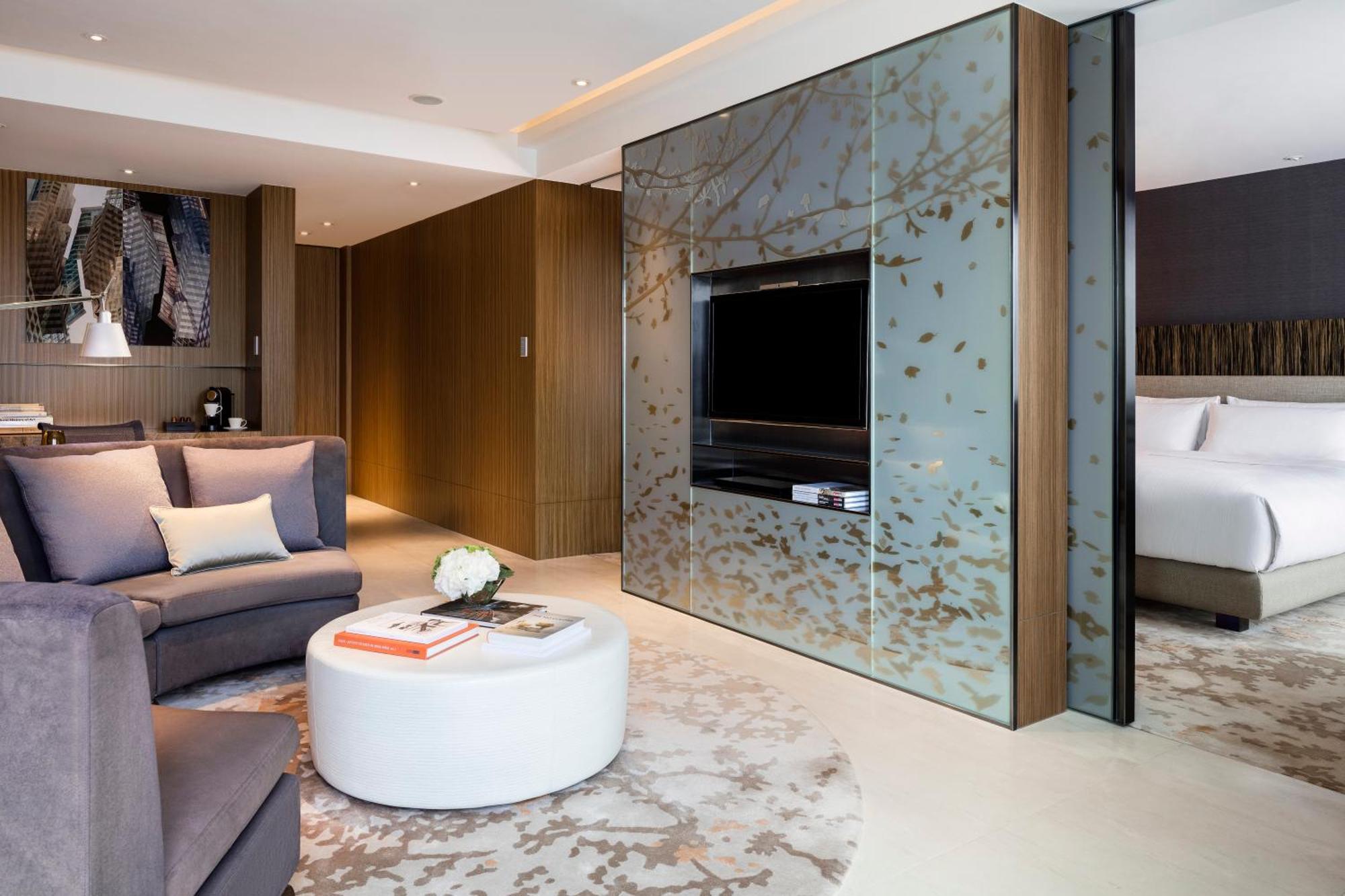 Club 65 Suite,156353277:JPEG