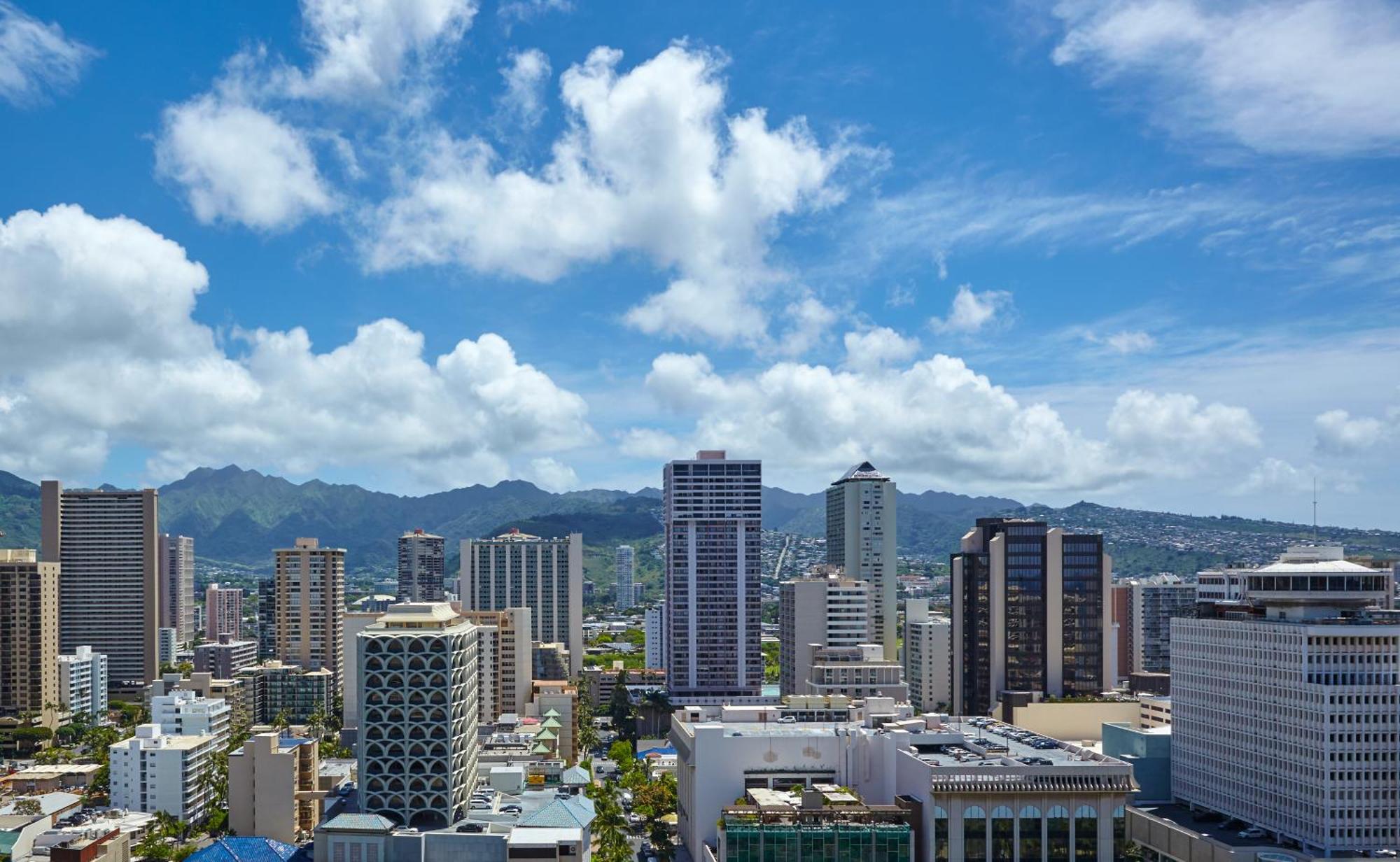 Mountain Waikiki View,892925137:JPEG