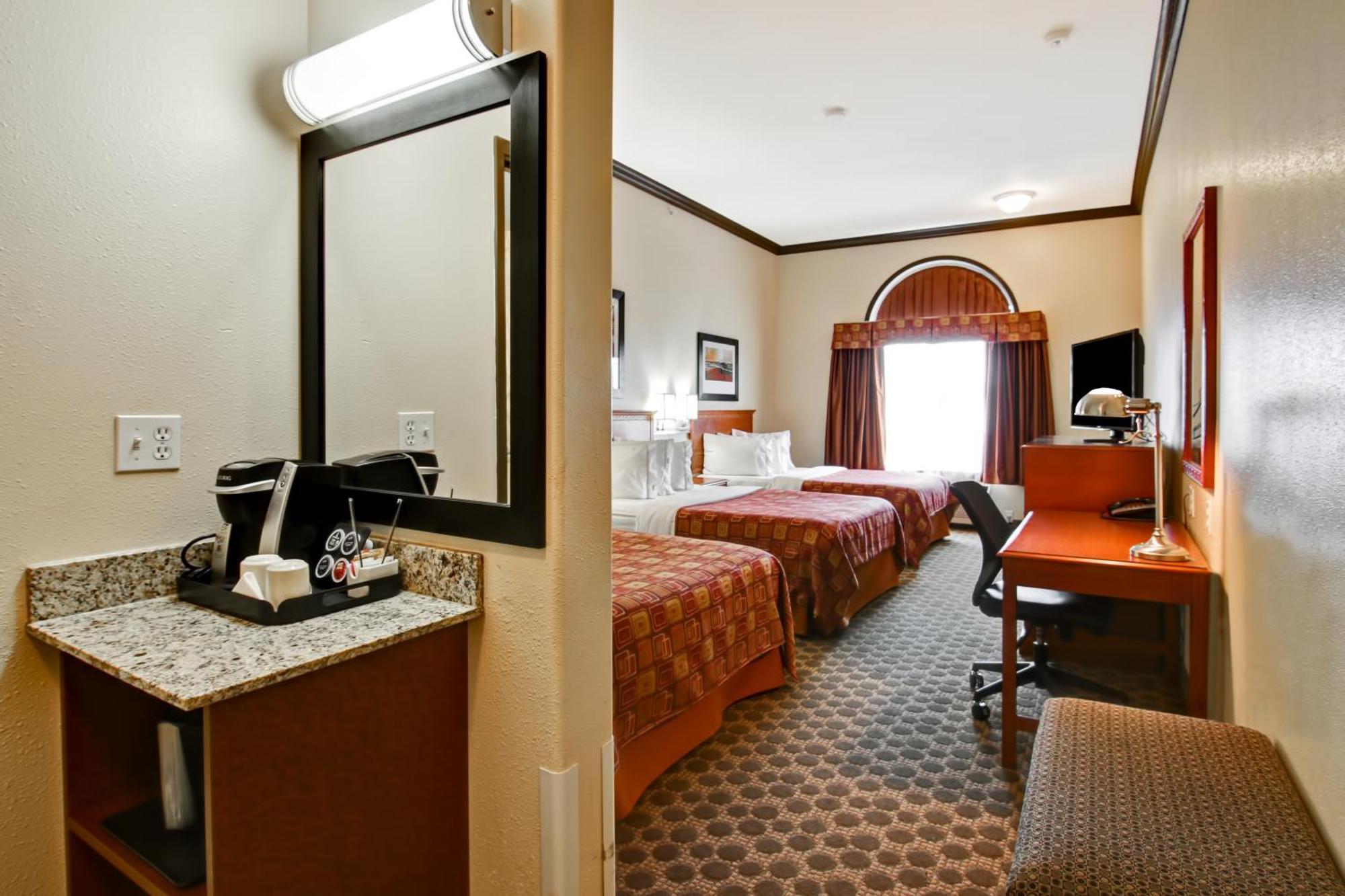 Double Room with Three Double Beds