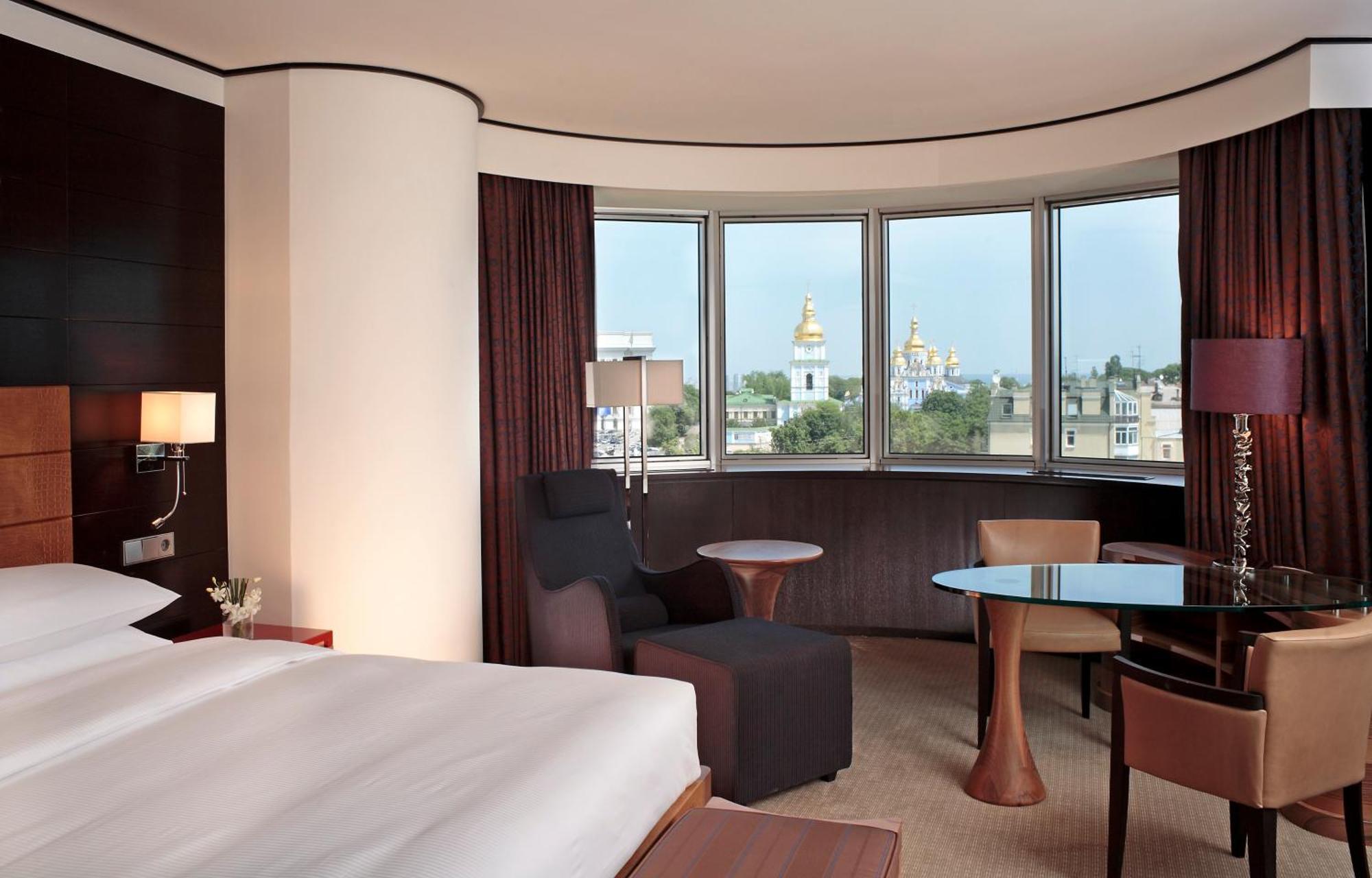 King Room with Cathedral View