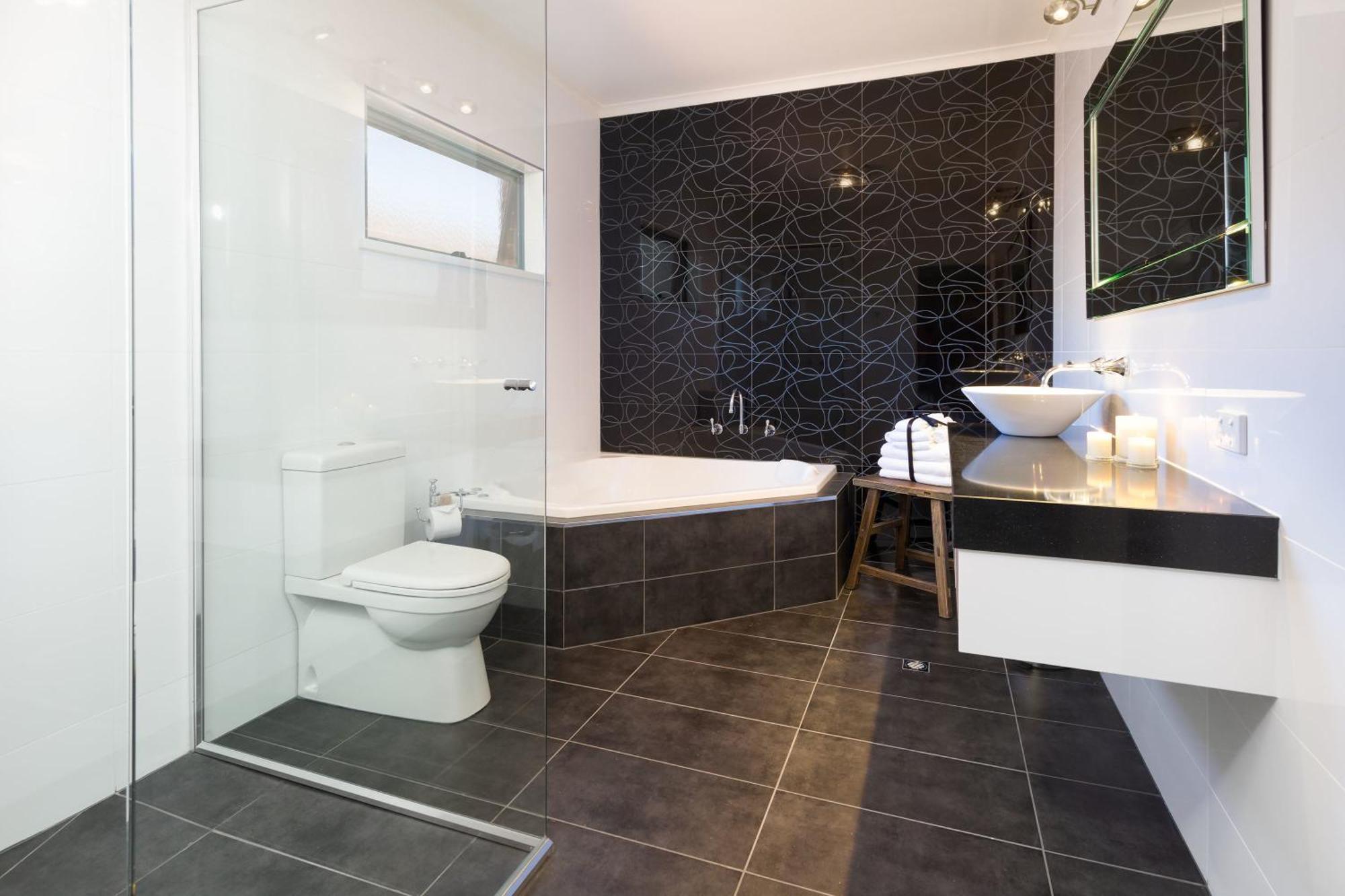 One-Bedroom Apartment with Spa Bath