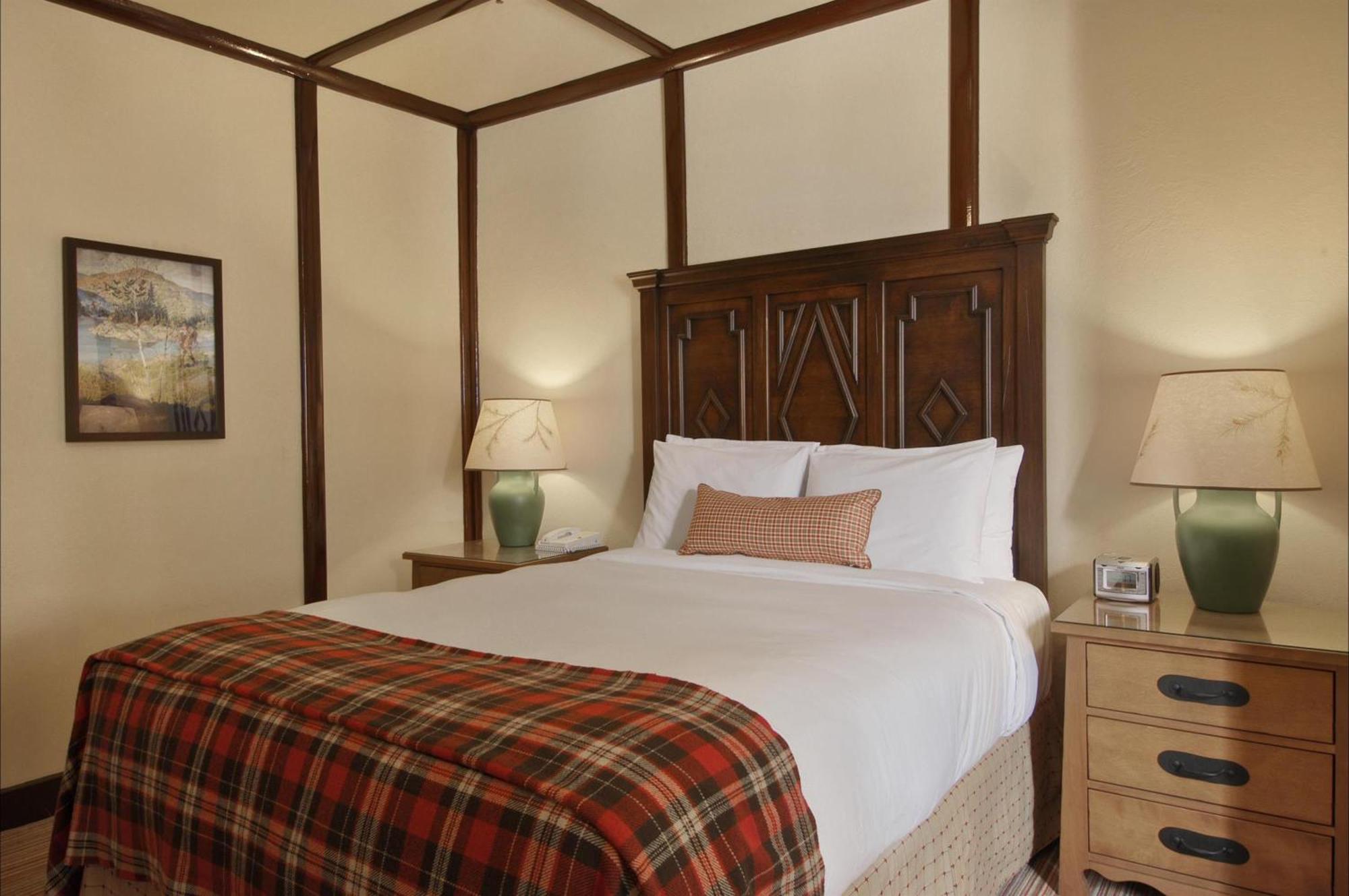 Chambre Lit Queen-Size Fairmont