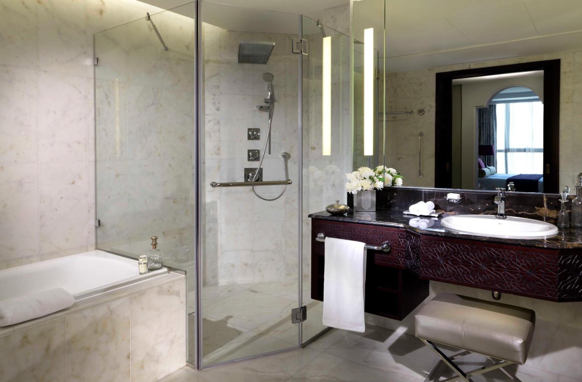 Deluxe Suite with Sea View, Early Check In from 09 am, Late Check Out till 05 pm, 25% Discount on F&B and Laundry, Valid for stays until August 31st 2026