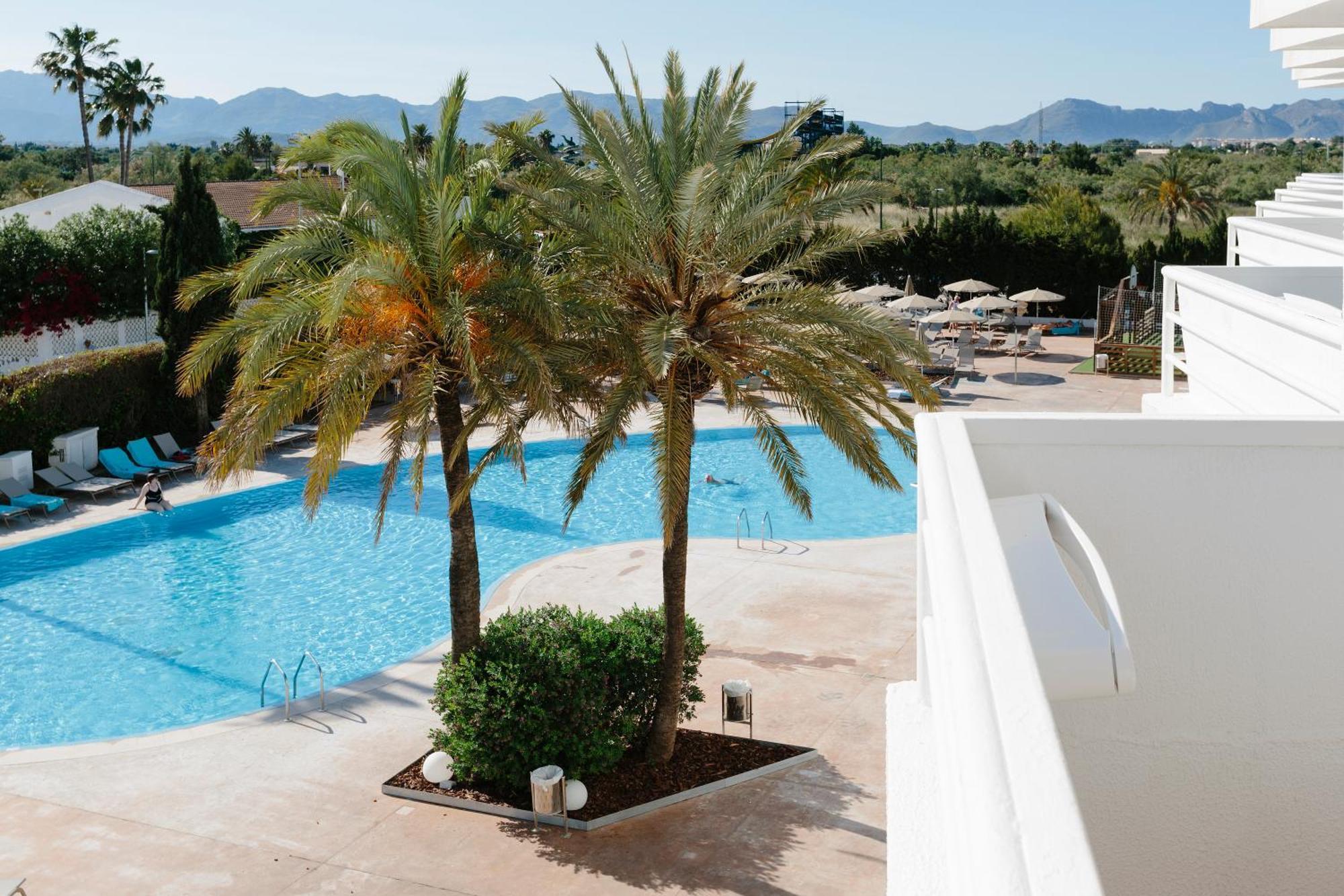 Double or Twin Room with Pool View