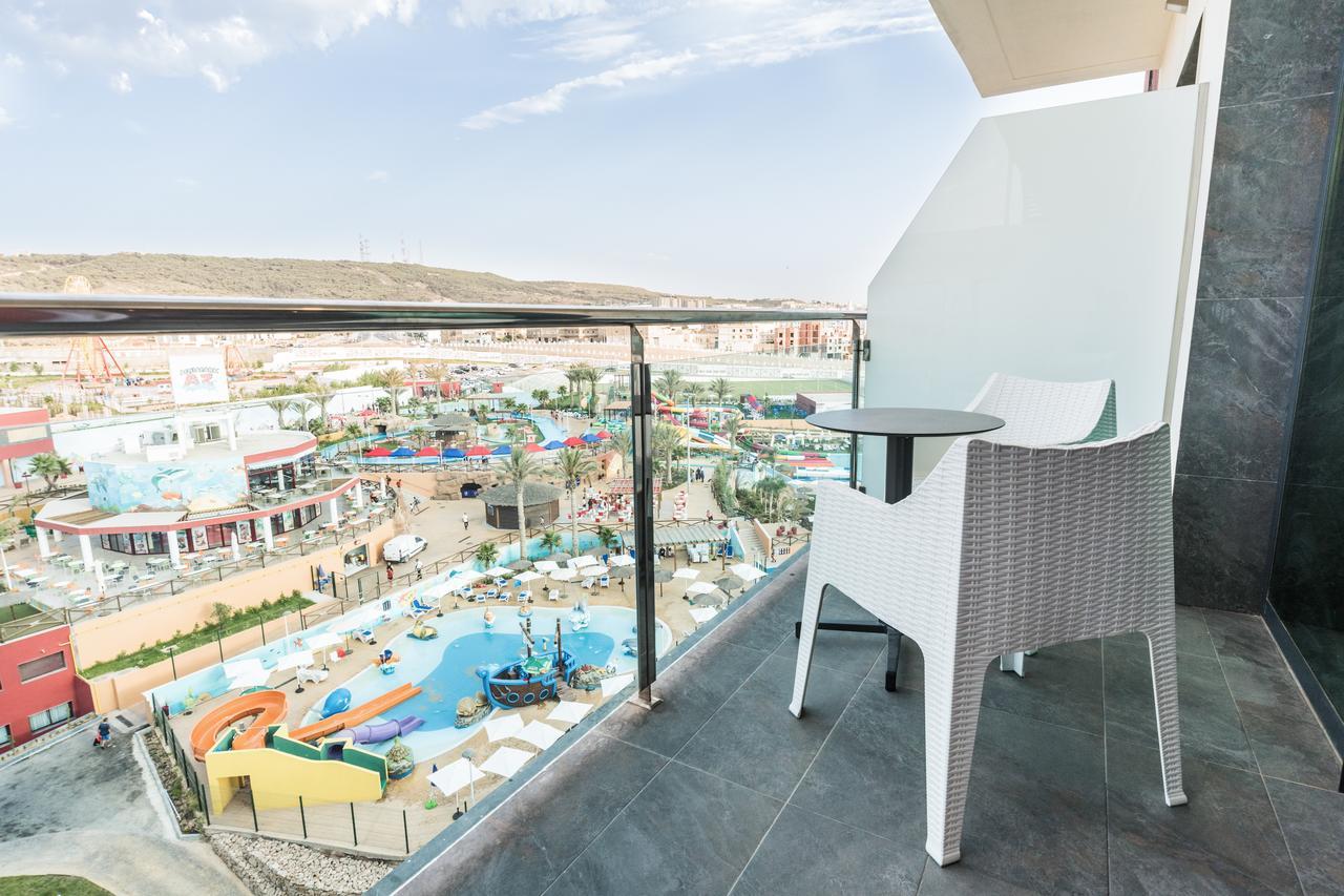 Chambre Double - Vue sur Piscine