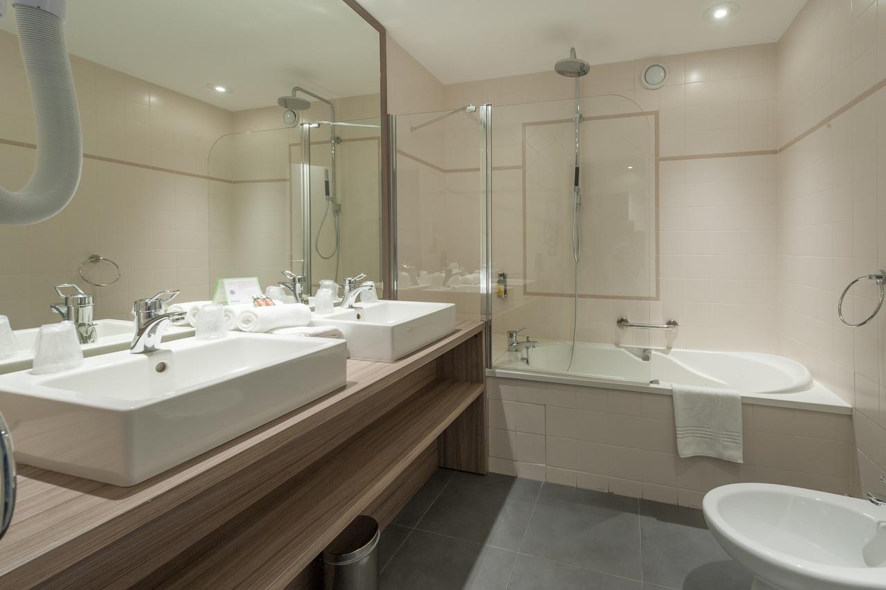 Double or Twin Room,718705330:JPEG