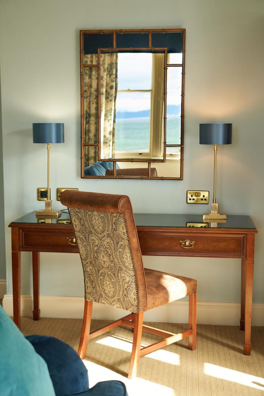 Double or Twin Room with Sea View