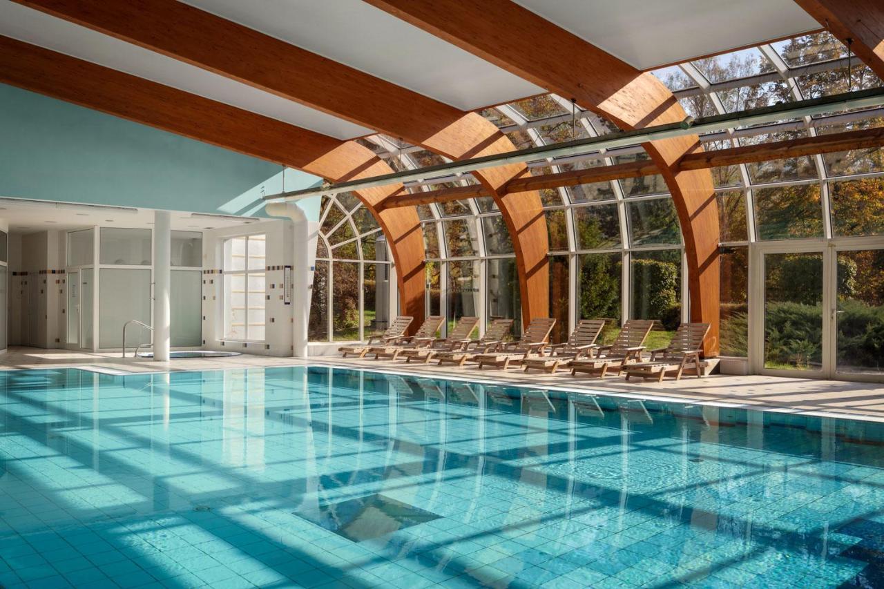 Single Room with wellness access